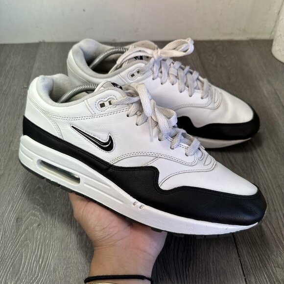 air max 1 jewel white black